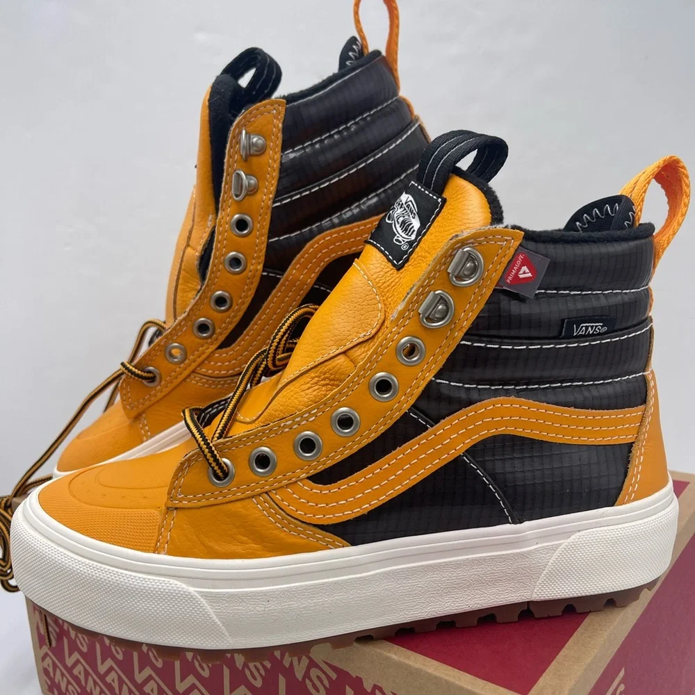Vans Men’s Sk8-Hi Mte 2.0 Dx (Mte) Apricot/Black Boots
VN0A4P312NF
All Weather - Picture 10 of 16